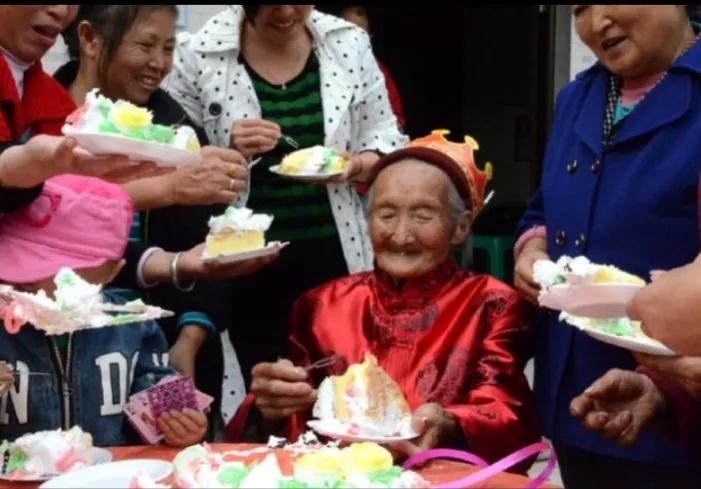 老人过生日忌讳多少岁,老人过九不过十什么意思