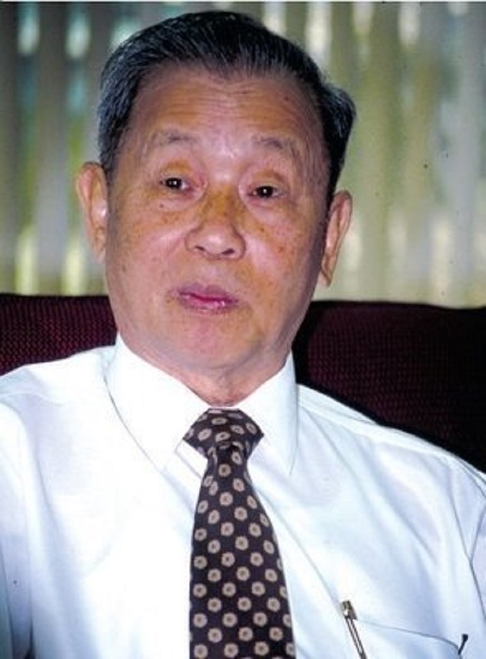 许书标和颜斌生产的红牛饮料,红牛创始人许书标几个儿子