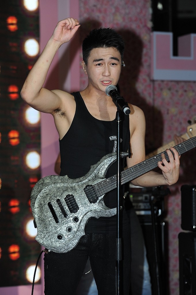 何猷君28岁庆生现场曝光,何猷君生日蛋糕数字