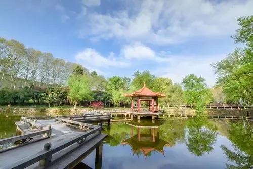 华中科技大学电子信息与通信学院