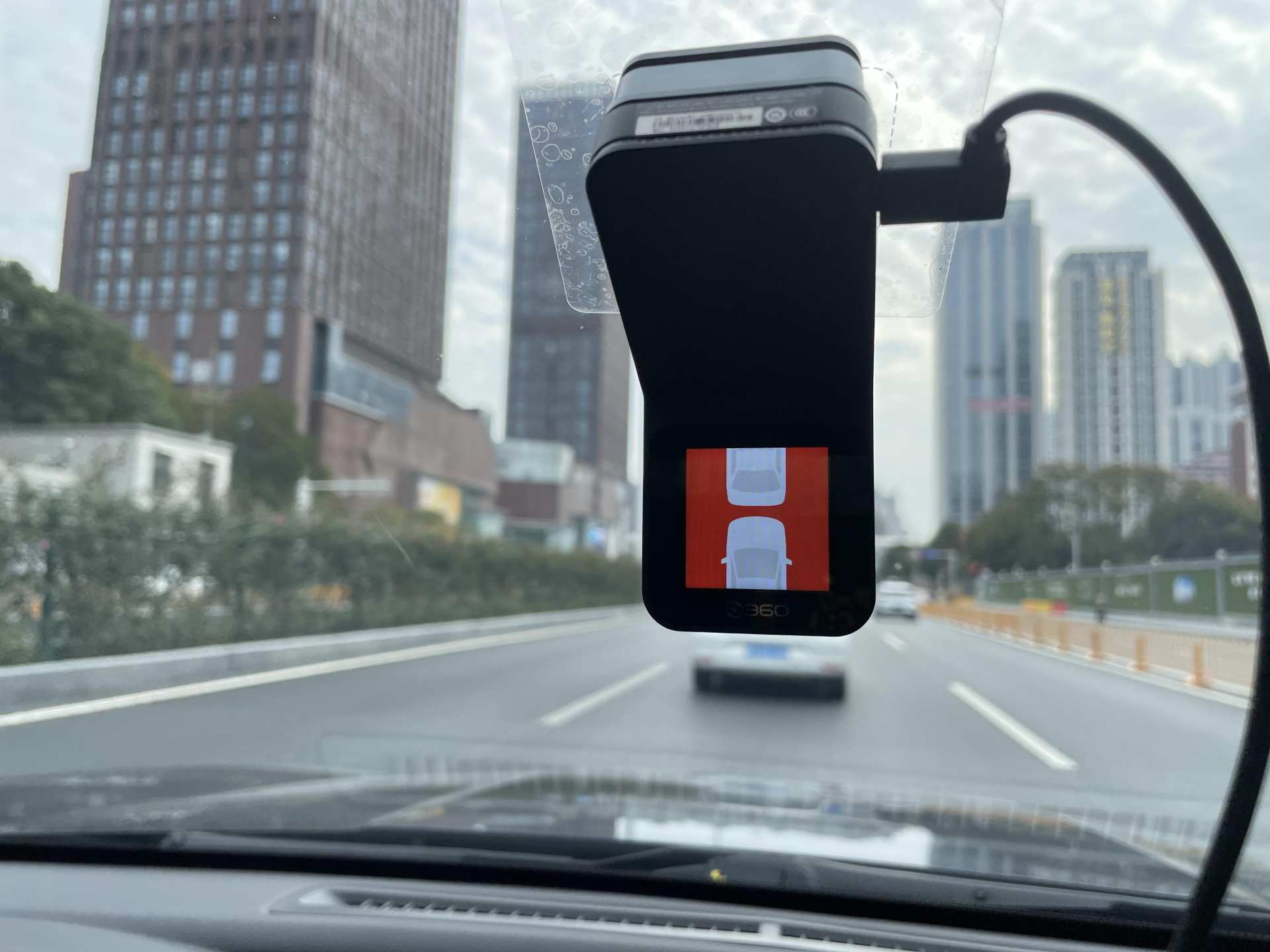 4k夜视行车记录仪,360行车记录仪g900测评视频