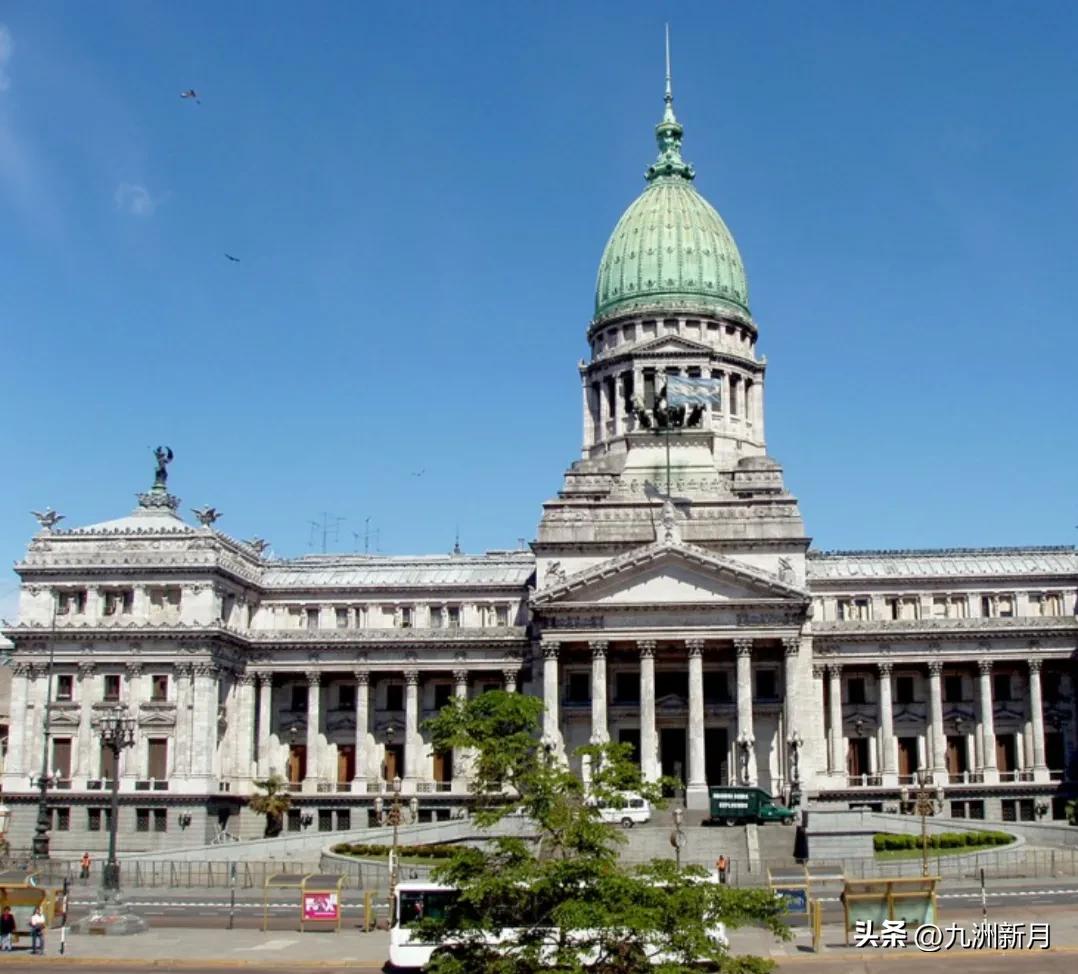 因为足球认识大哥,因为足球遇见最美的球员