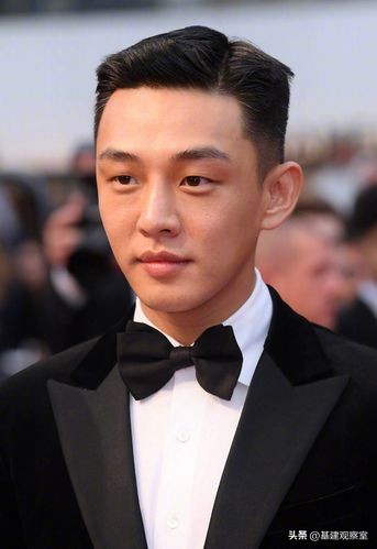 韩国影帝刘亚仁照片,韩国影帝刘亚仁现状