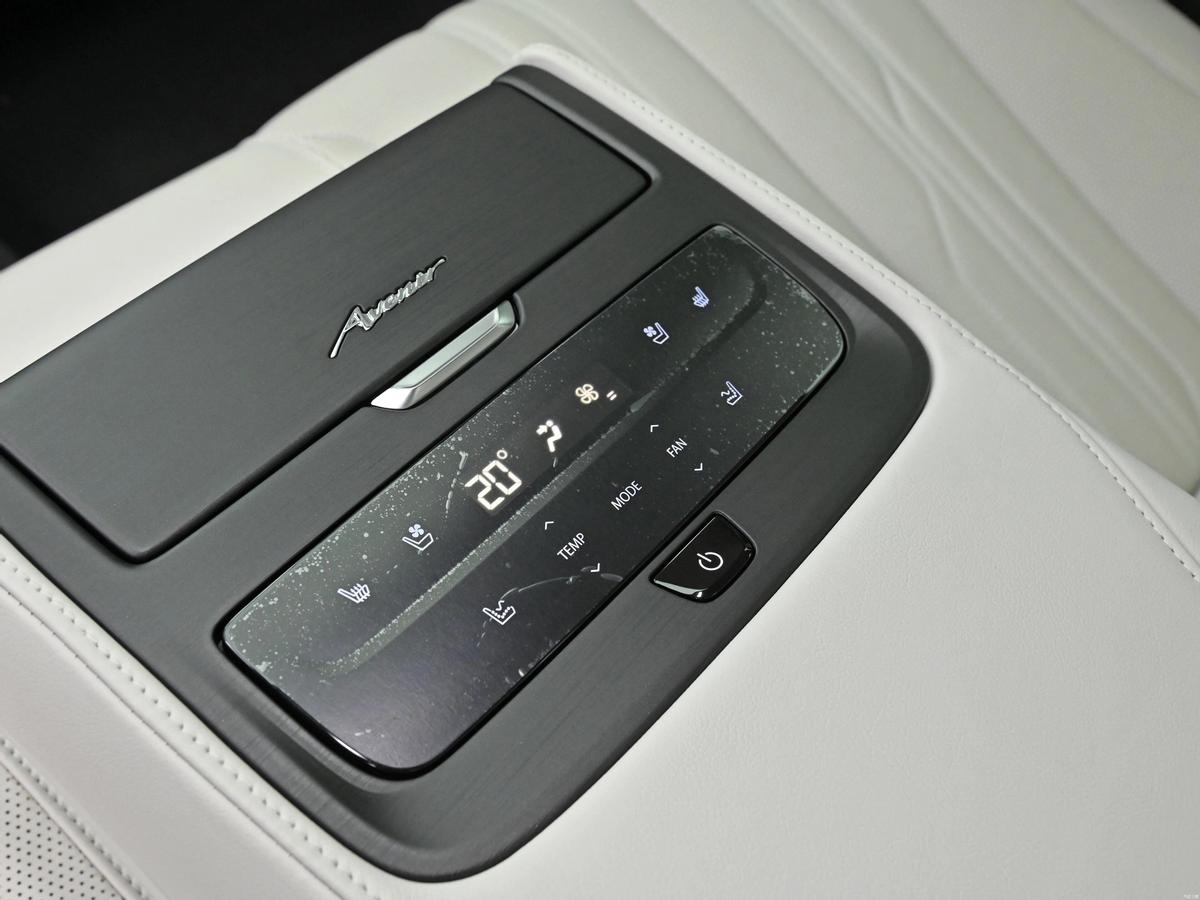 别克君越顶配2020款测评,外观内饰升级车