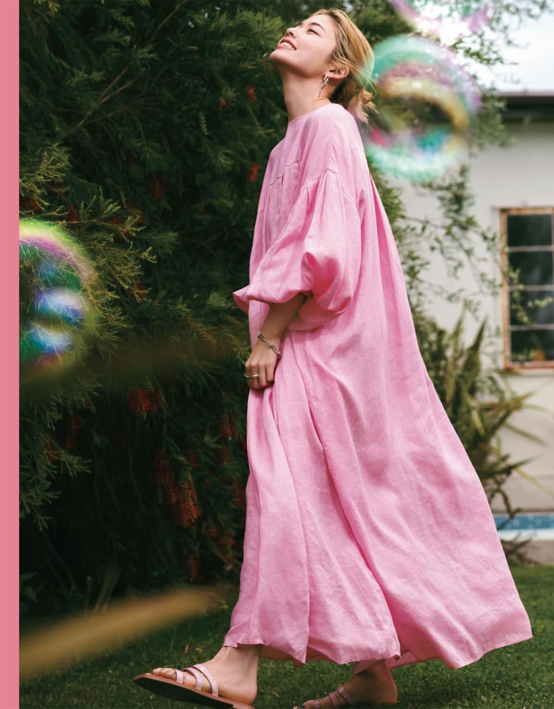 今年流行什么颜色显白气质女,今年流行一身浅淡色显白又好看