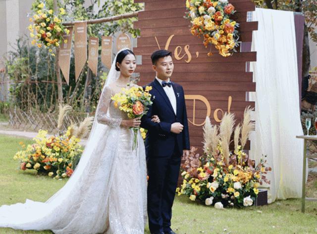 证婚词军人证婚人致词稿,龙年证婚人最佳证婚致词