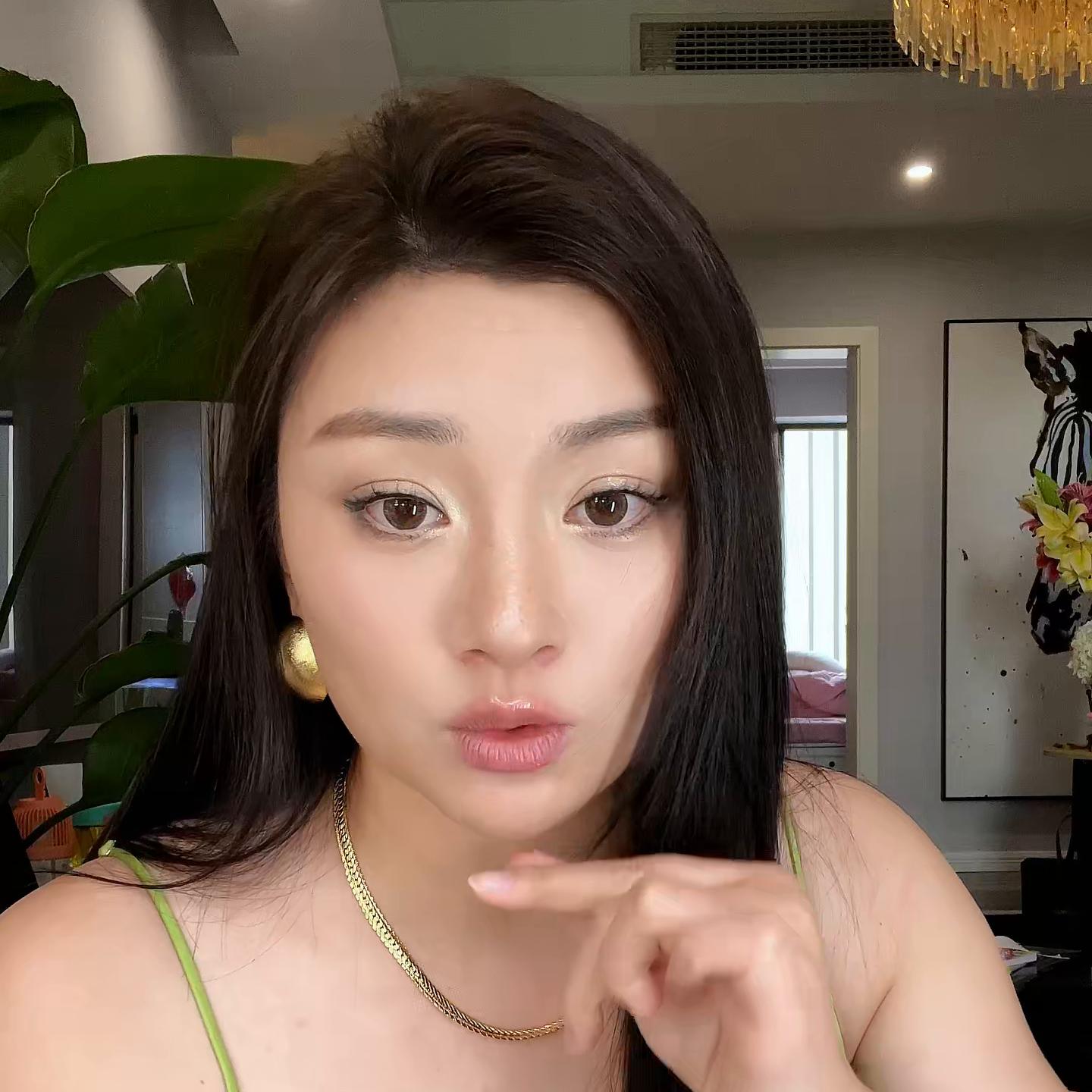 孩子13岁牙齿反颌矫正最佳方案,4岁宝宝牙齿反合矫正过程