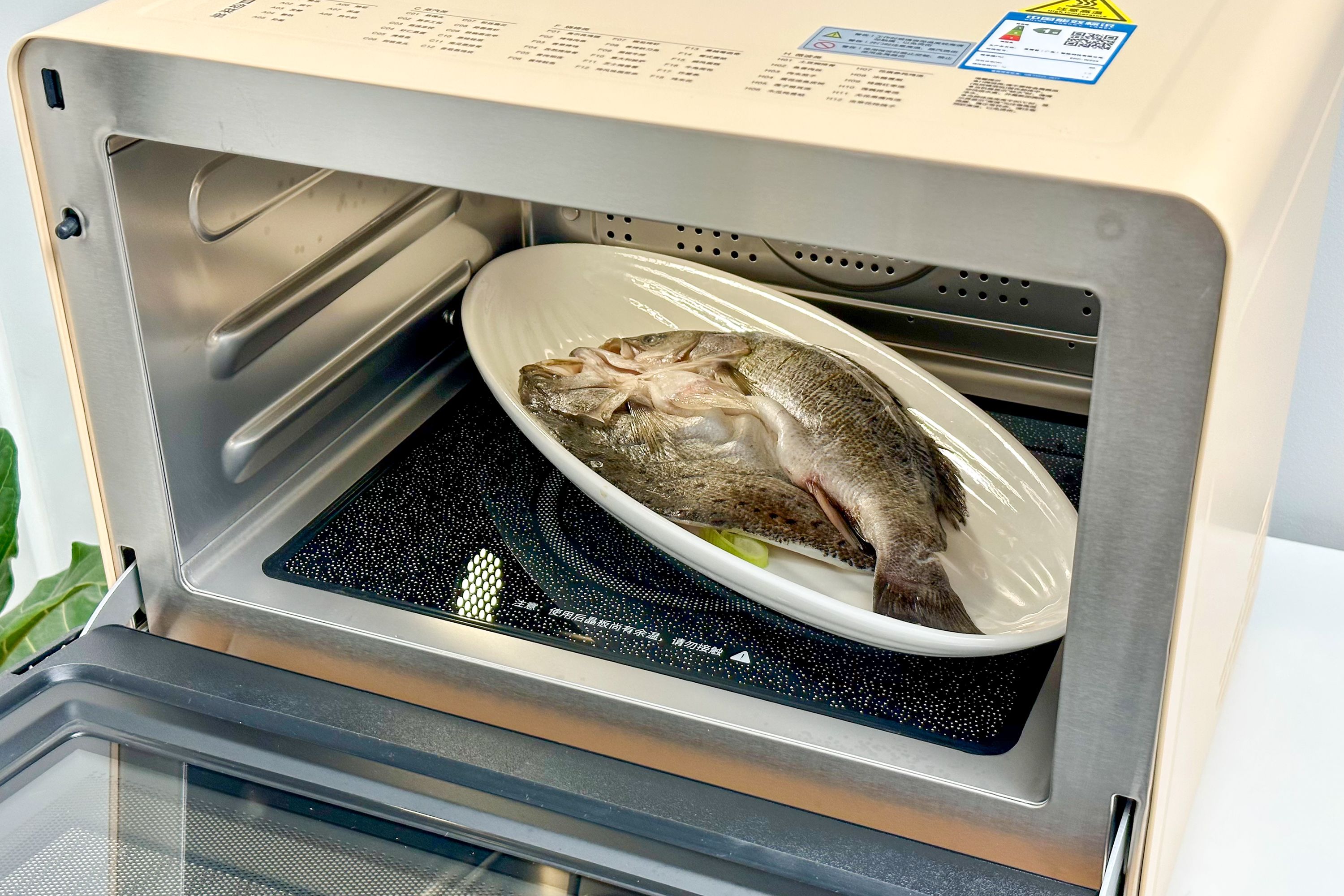 蒸烤微波一体机家用哪个牌子好,微蒸烤箱台式怎么选