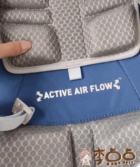 给小孩买奥特曼书包,给孩子们买奥特曼