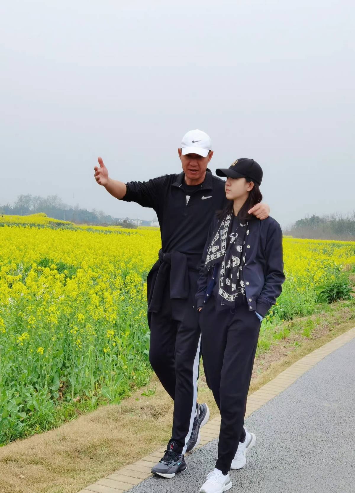 甘萍与黎兵现居成都吗,甘萍和黎兵夫妇