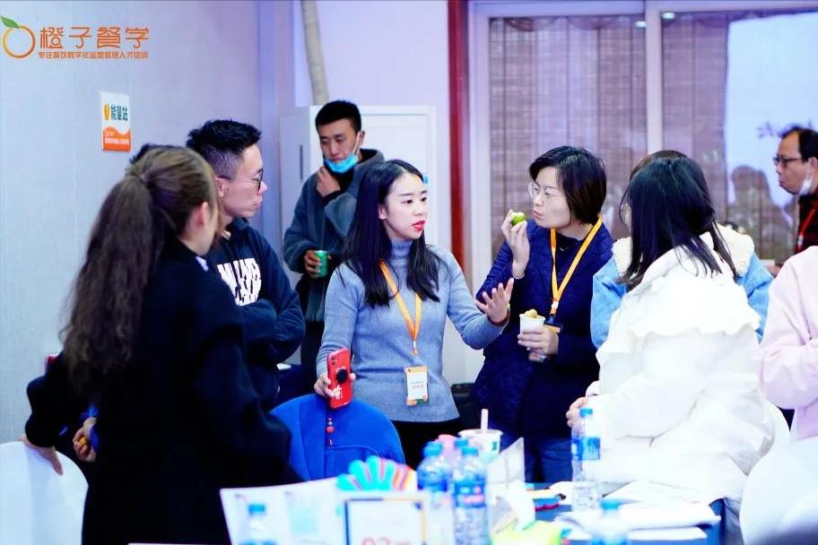 品牌案例｜小门店到“大”品牌，会赚钱的品牌，都有这些特征！