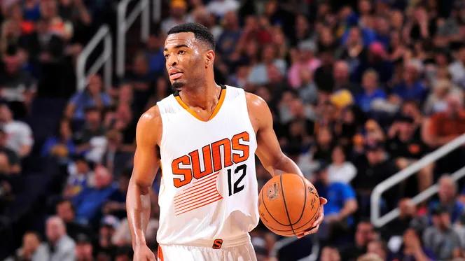 莱昂纳德利拉德领衔,莱昂纳德下半场首发出战