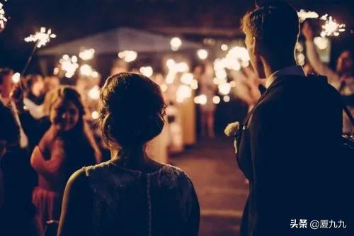 饭局上幽默的敬酒词,饭局敬酒词高情商幽默粤语