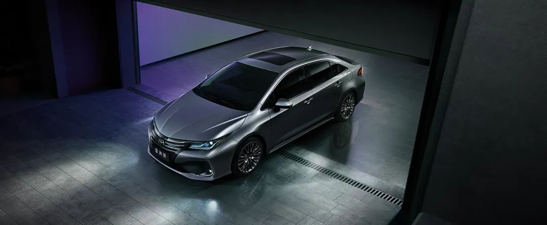 丰田锋兰达发动机和凯美瑞一样吗,丰田凯美瑞和汉兰达发动机一样