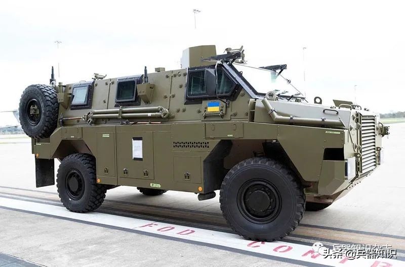 西方援助乌克兰装甲巡逻车,援助乌克兰装甲车