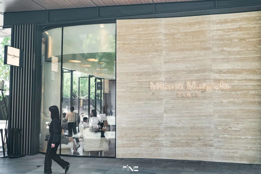 Fashion|MaisonMargiela首间咖啡实体店，味道怎么样？