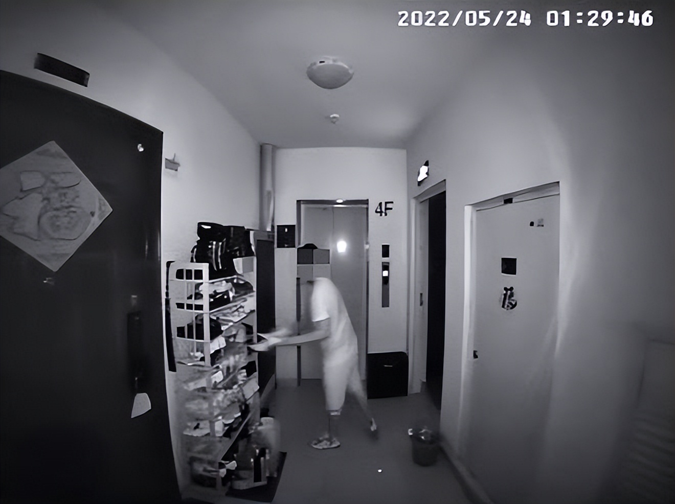 楼上邻居噪音太大怎样处理,楼上群租房扰民如何赶走他们