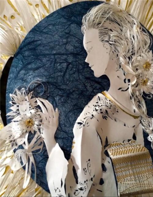 日本妹子把白纸刻成玻璃杯，连水珠都能看见，裸眼3D还能这么玩？