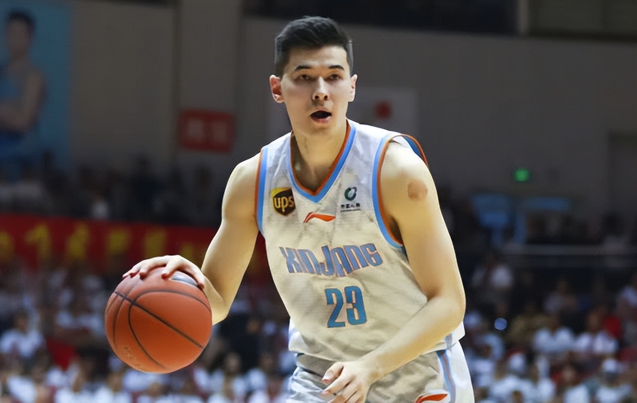 字母哥中国行指导男篮u16球员,中国篮球新疆队的阿不都沙拉木