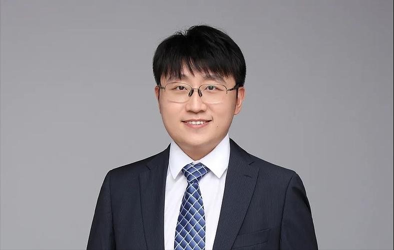 净值大跌26.02%！昔日“双料冠军”崔宸龙，是否昙花一现？