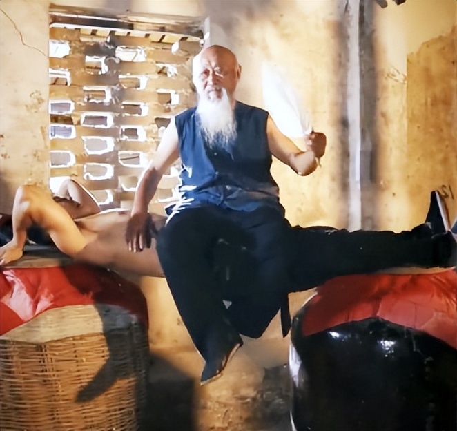 5组网红大V撕破脸，兄弟闺蜜反目成仇，员工组团跑路