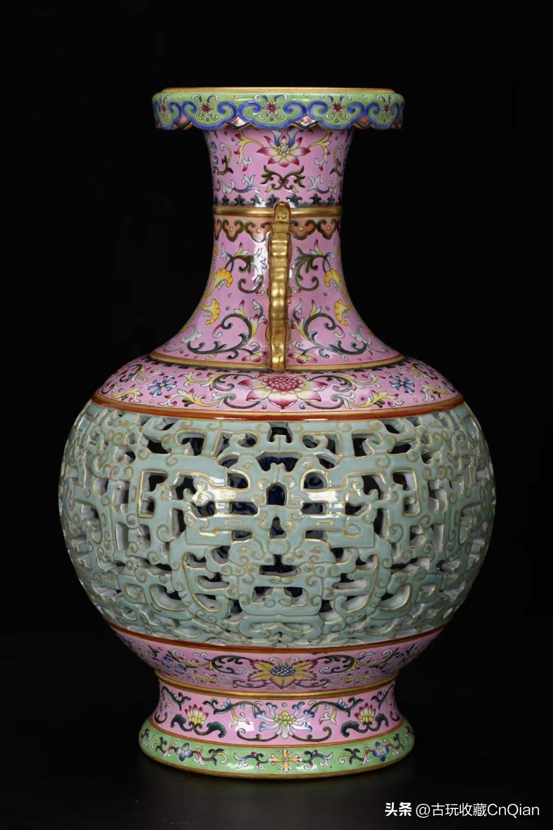 清朝珐琅彩双耳描金花瓶,清代乾隆御制珐琅彩古月轩花瓶