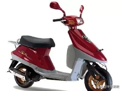 国内踏板摩托车的先驱者——轻骑木兰50