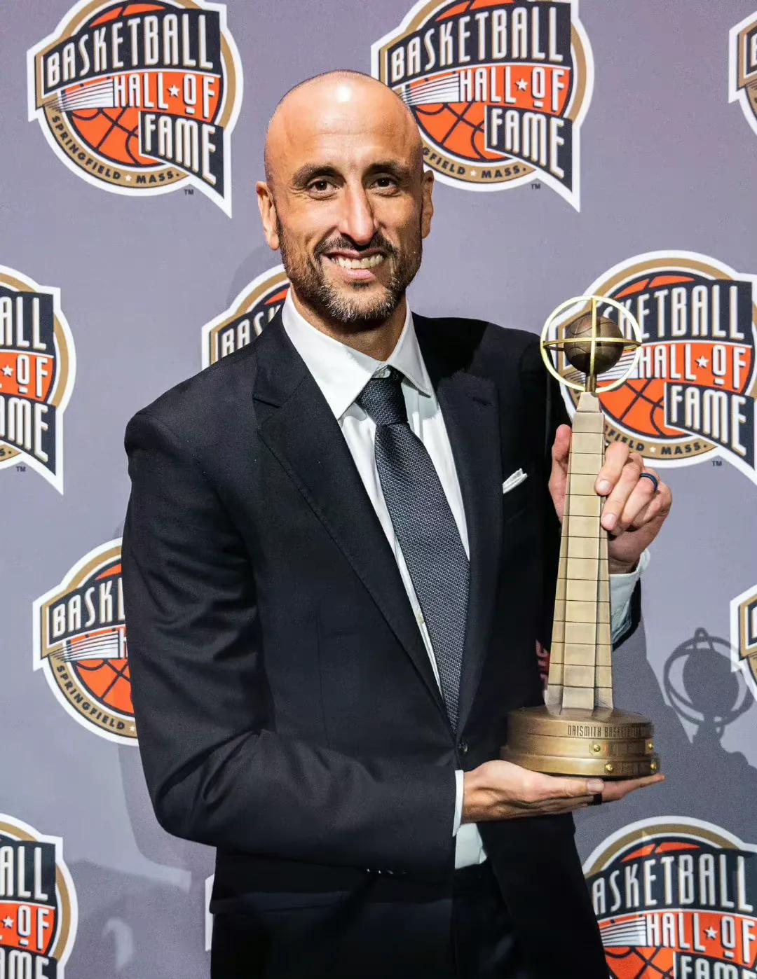 吉诺比利庆祝阿根廷夺冠,阿根廷有梅西和内马尔吗