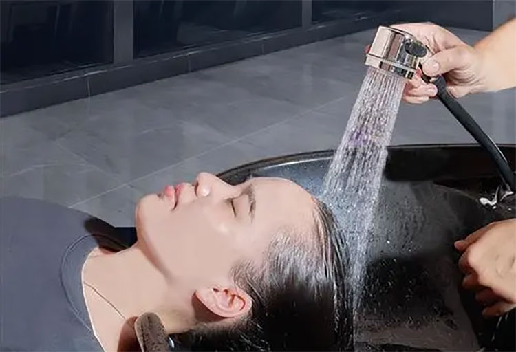 恒温即热节能热水器发廊安装,即开即热智能恒温热水器