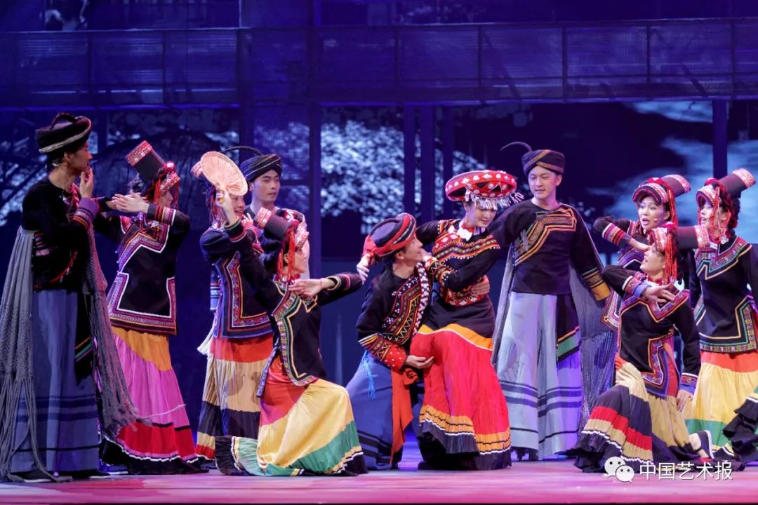 寒梅绽放迎春来,桂梅花开