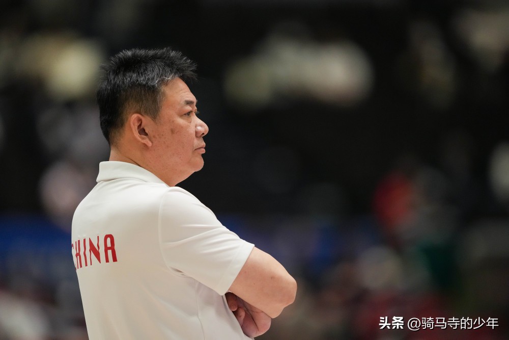 蔡斌的战术失误引发球迷质疑,蔡斌技战术遭质疑