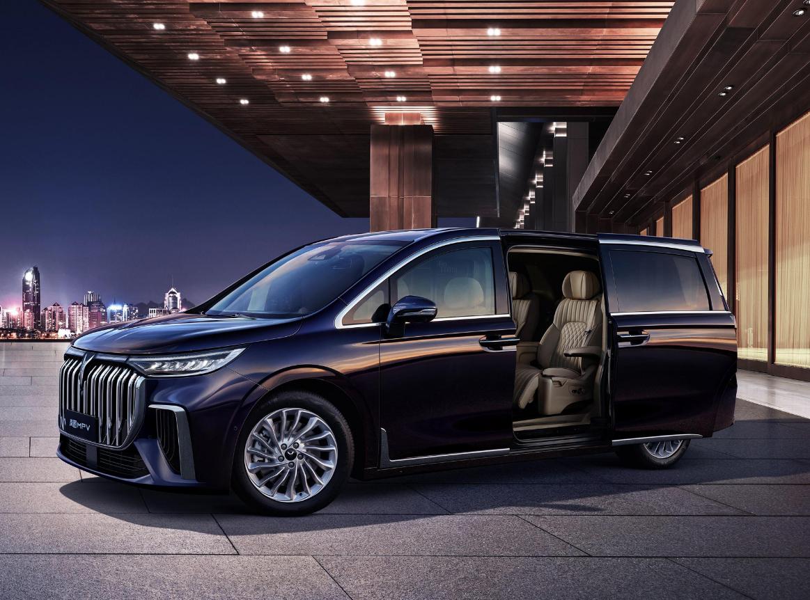 岚图梦想家尊贵版试驾,岚图梦想家mpv是新能源汽车吗