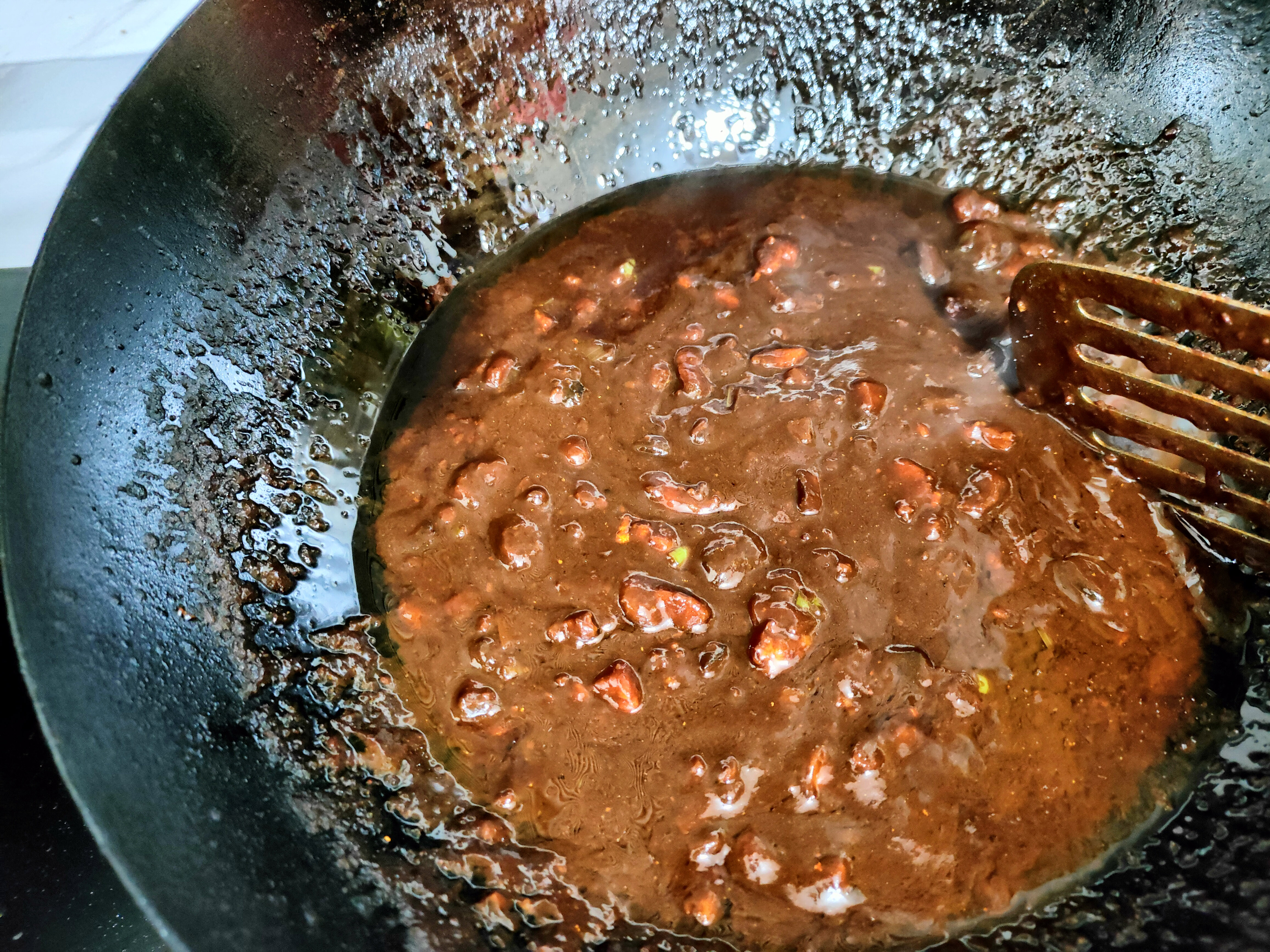 立夏了,这肉酱可以多做点,一周都不坏,拌面、拌饭夹馒头可香了