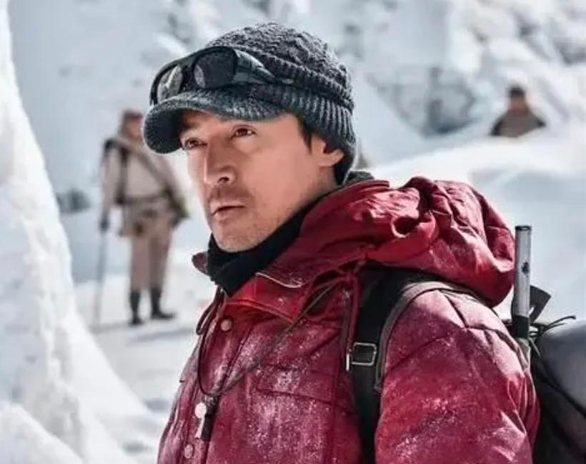 从截肢患癌到比肩姚明,还被吴京拍成电影,他是中国最牛的老头?