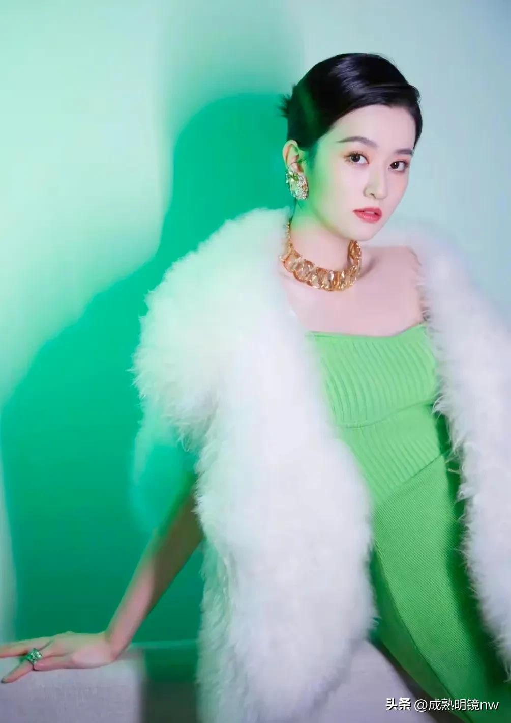 乔欣清新的写真照壁纸,乔欣古装写真照是什么