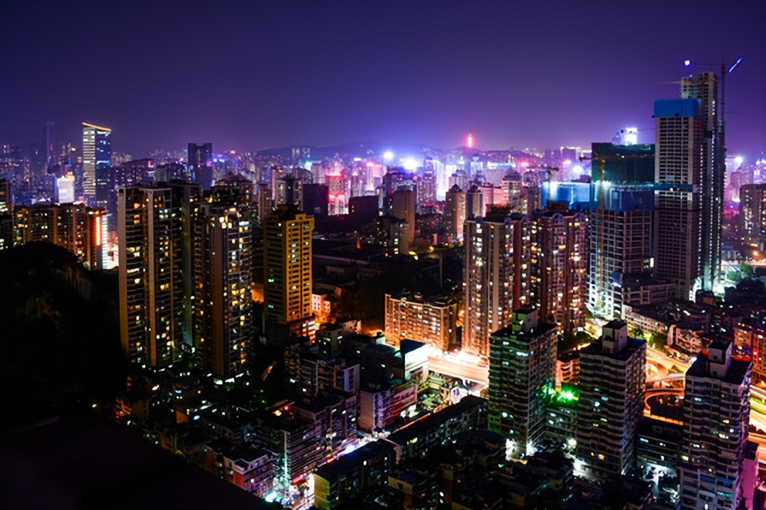 花果园适合做民宿吗,花果园适合公司聚餐的大饭店