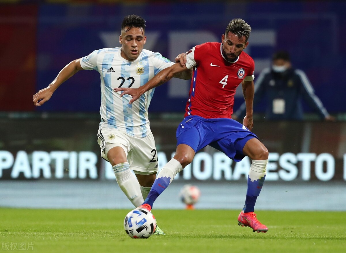 体彩竞彩足球5串1中了2个,竞彩七串容错3456中5