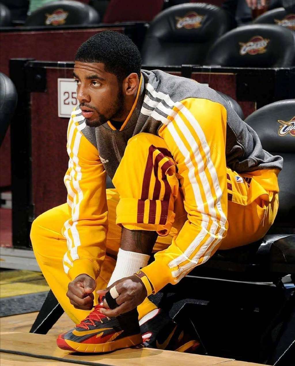 耐克不发售欧文8了吗,nike欧文第三代签名球鞋