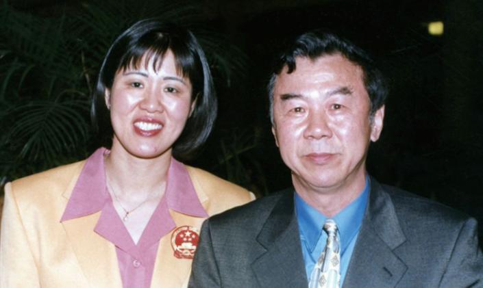 女排之父袁伟民近况,女排原教练袁伟民近况