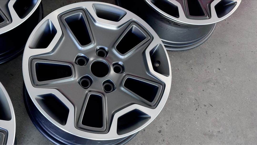 报废2.0t牧马人翻新,老款牧马人翻新大整备