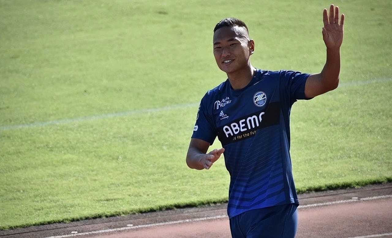 2010世界杯郑大世落泪,世界杯朝鲜队员郑大世为什么哭了