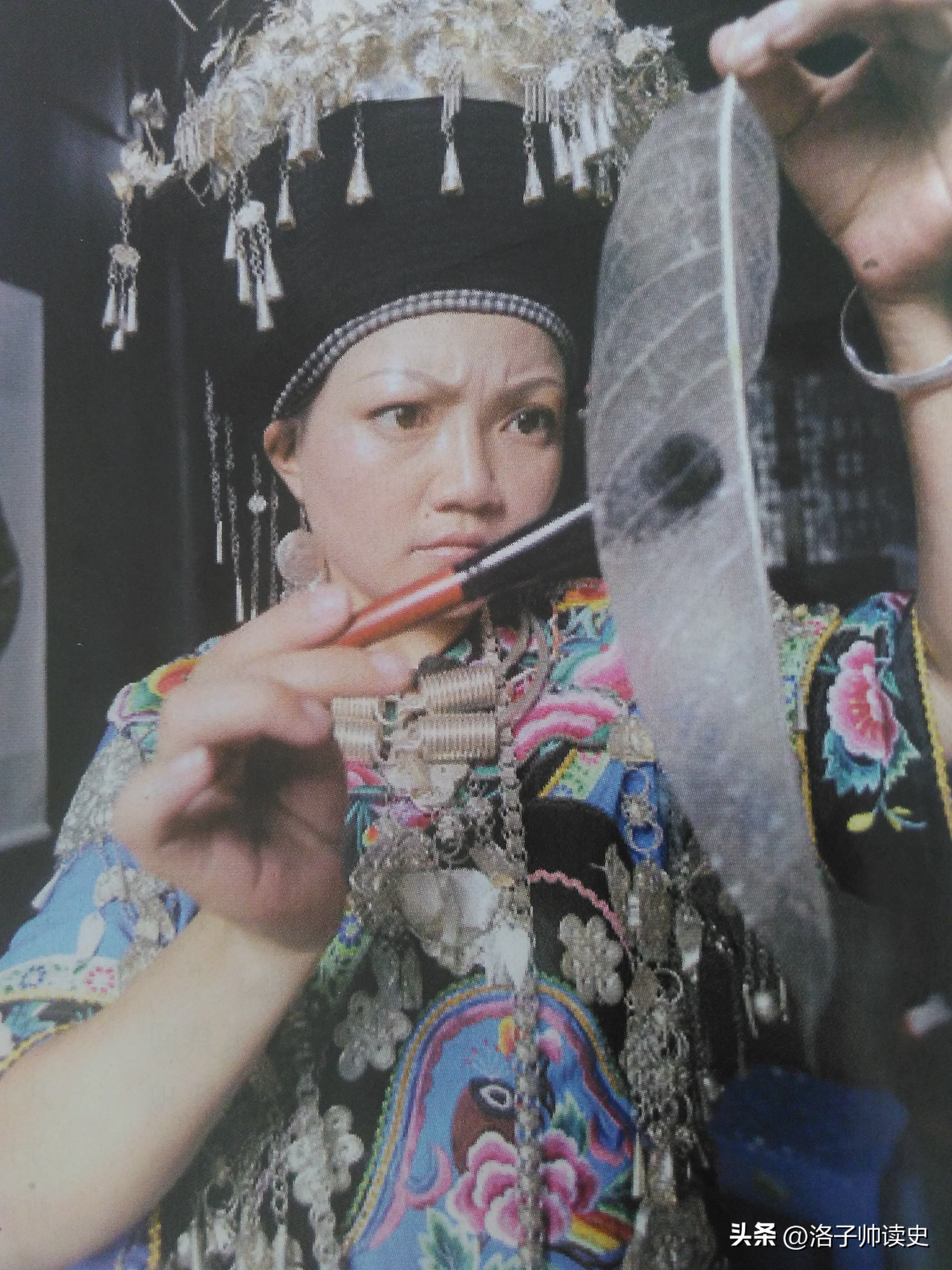 负债百万的她被树叶割伤，却发现商机年赚千万，养活500农村妇女