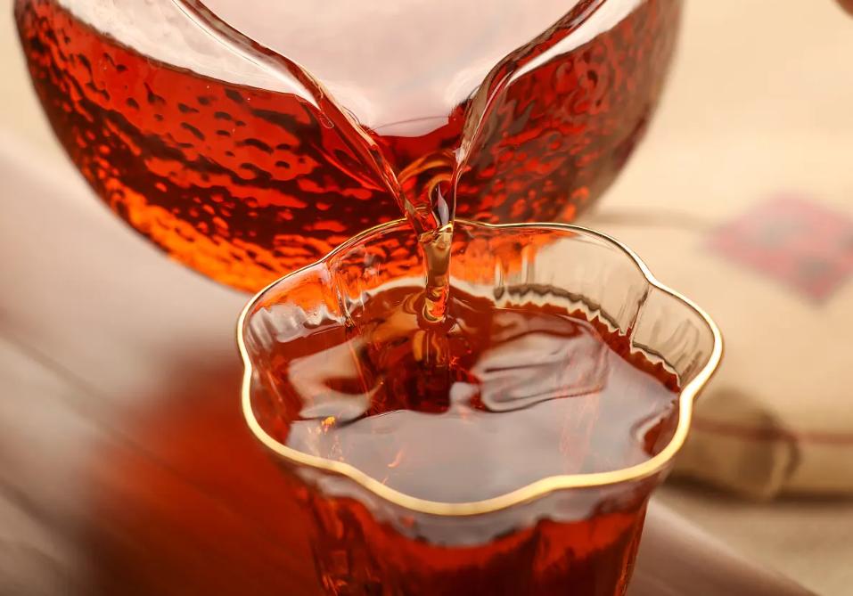 冬天喝红茶夏天喝绿茶这是对的吗,红茶绿茶冬天喝哪种好