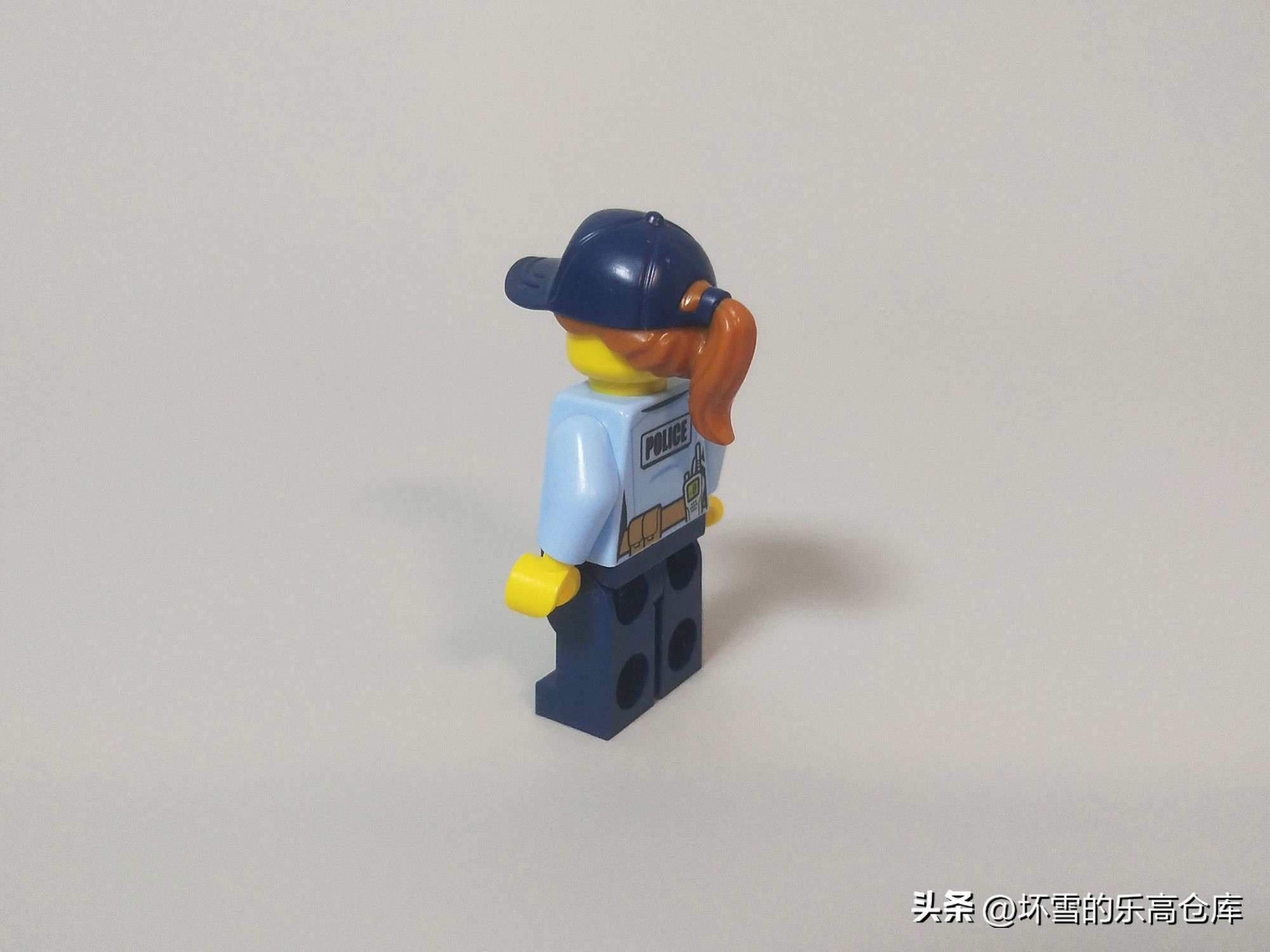 一辆乐高小警车,买乐高警察玩具视频