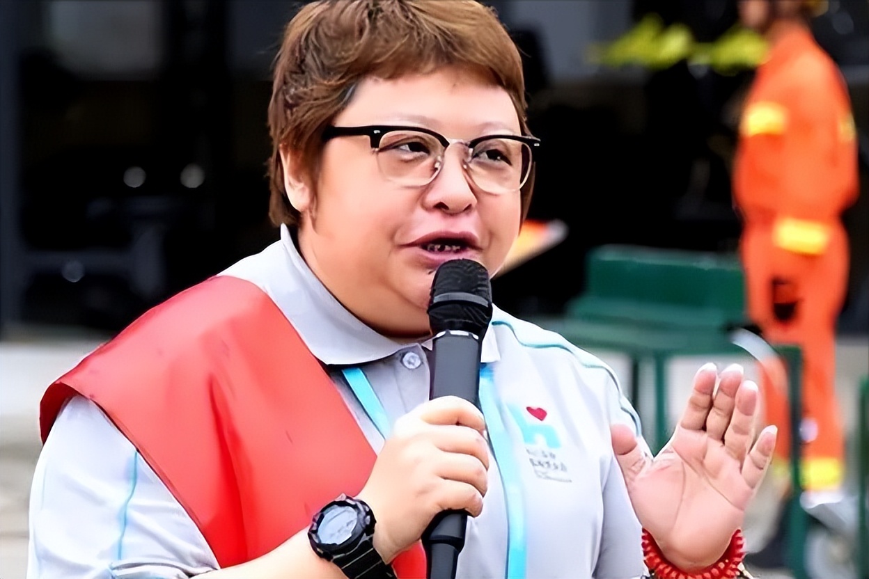 韩红慈善基金会举报后调查结果,韩红被举报捐款名单