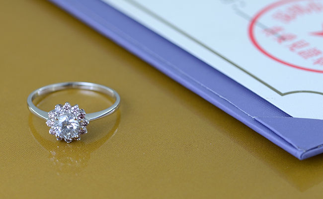 铂金戒指和婚戒的区别,铂金戒指还流行吗