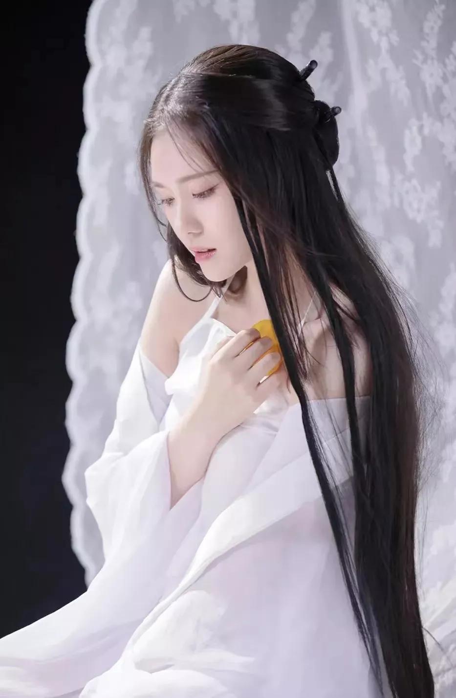 轩窗夜幽思恋梦，醉望西楼泪痴情（原创/古风）