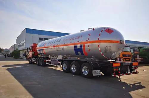 新手加油注意事项和安全细节,汽车加油你所不知道的几点很重要