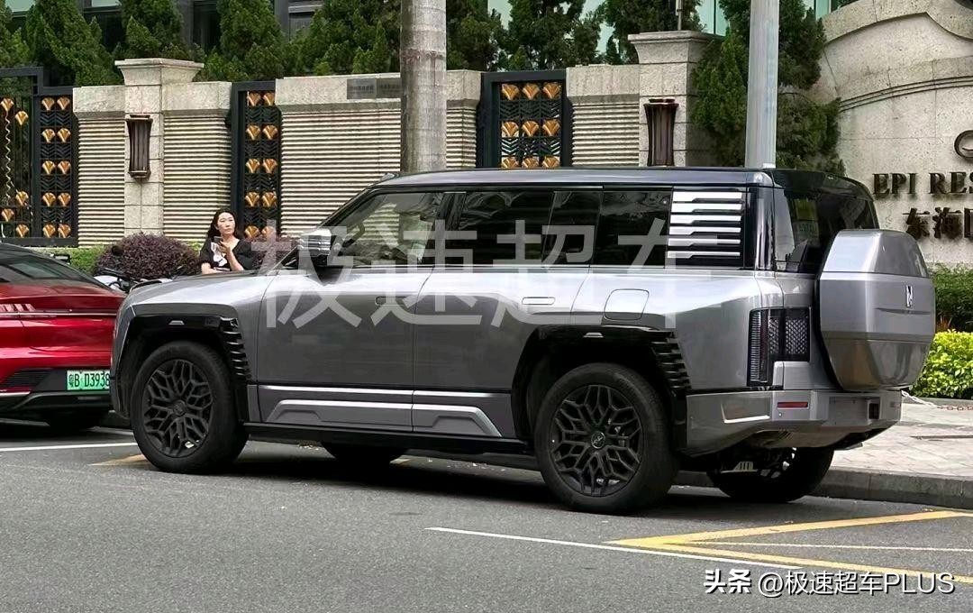 比亚迪仰望u8实车越野测试,比亚迪仰望u8越野实车测评