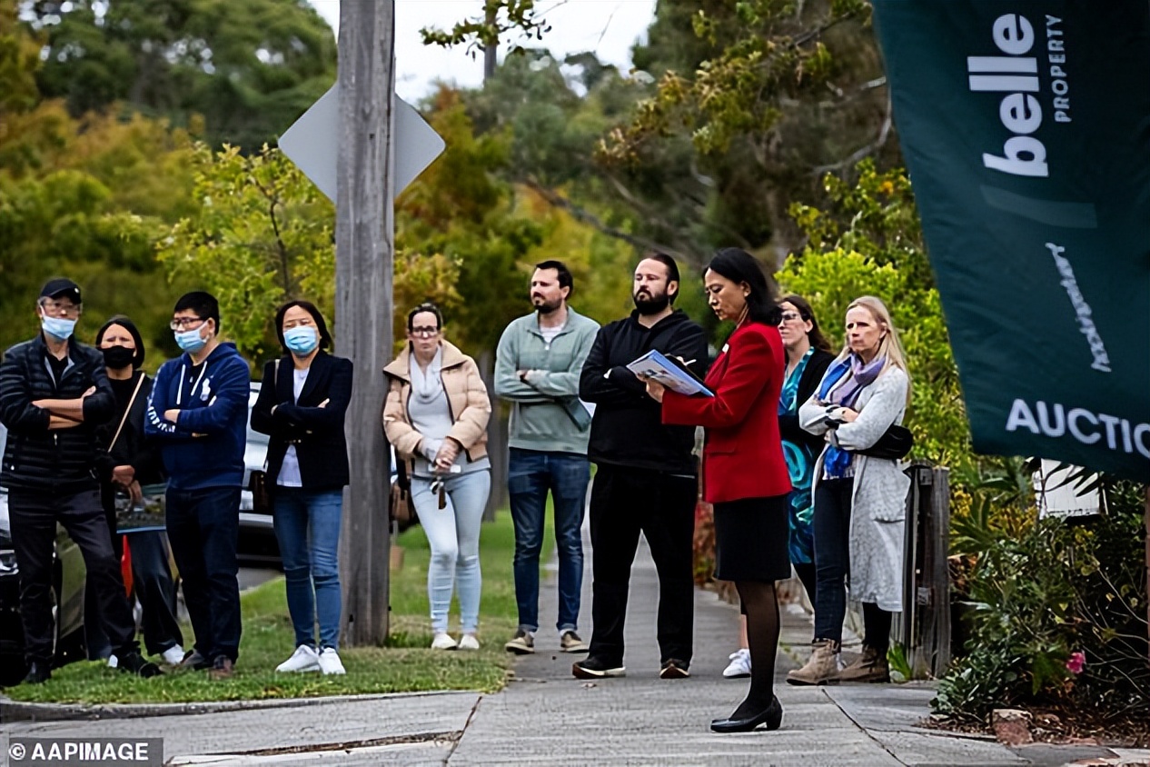 澳洲物价+*款贷**+汽油+电费统统暴涨！每个月多付上千刀？